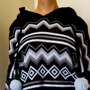 Womens sweater wearing in excellent condition